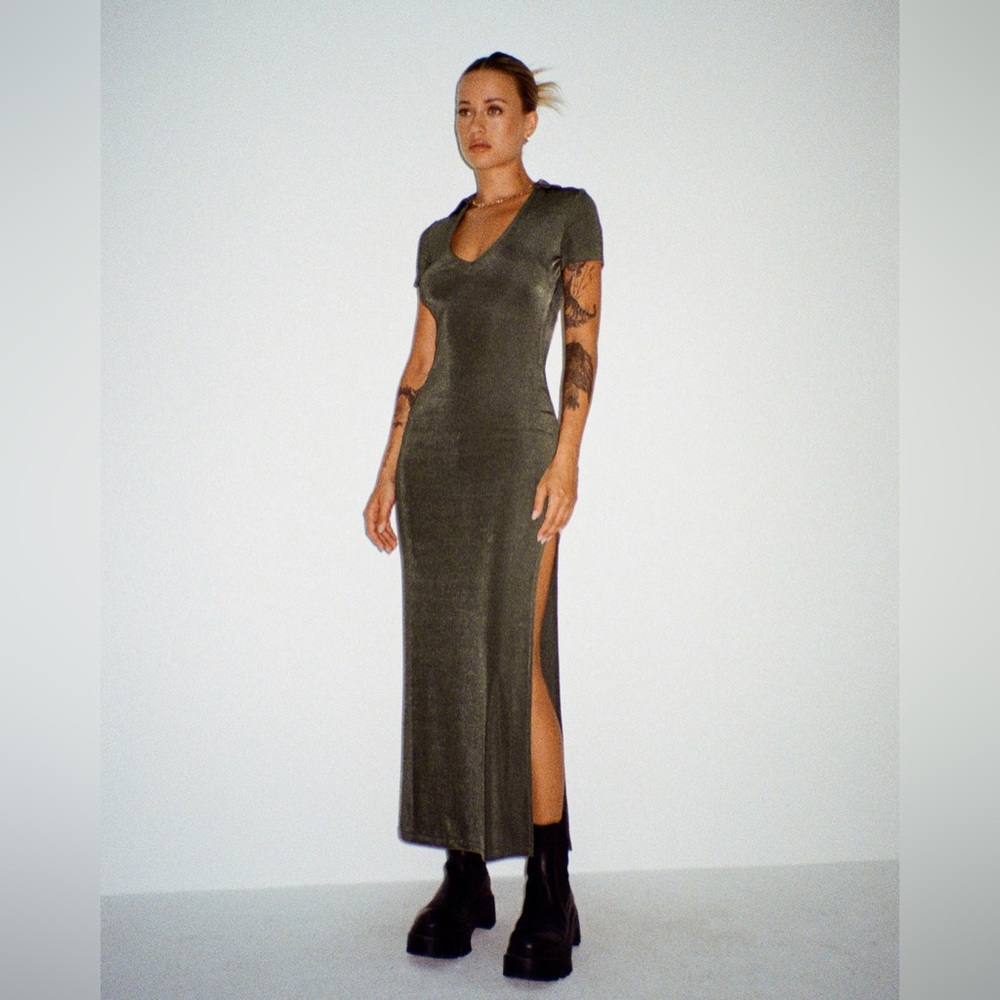 BNWOT Motel Rocks Savita Maxi Dress in Dark Olive Size M 🕊️